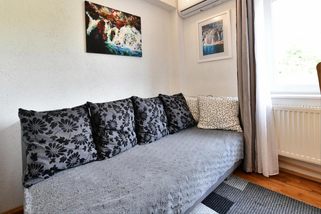 Apartment Marija Zupan ราโควิซา ภายนอก รูปภาพ